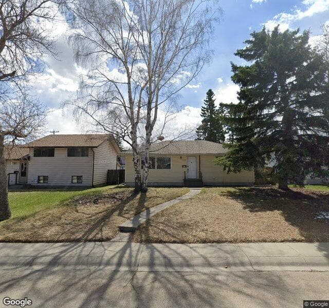 Street view of 359 84 Avenue SE, Calgary