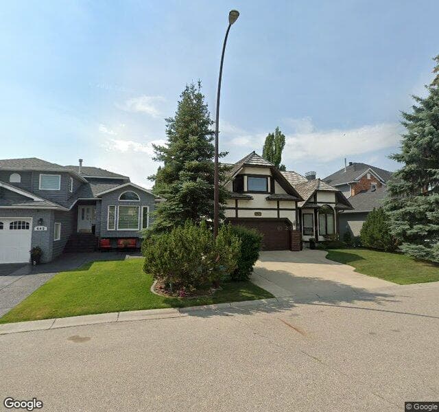 Street view of 638 Woodbriar Place SW, Calgary