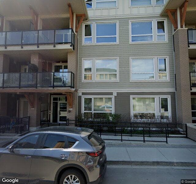 Street view of 335-721 4 Street NE, Calgary