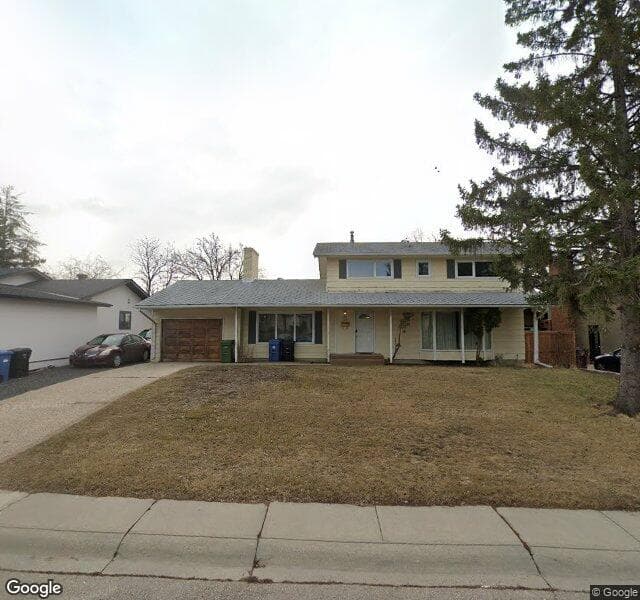 Street view of 1323 Mapleglade Crescent SE, Calgary