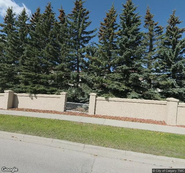 Street view of 190 Hampstead Close NW, Calgary