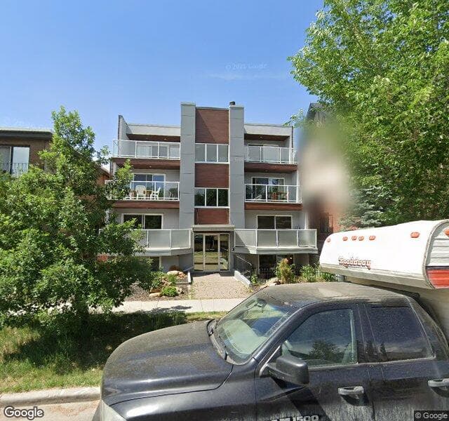 Street view of 1-912 3 Avenue NW, Calgary