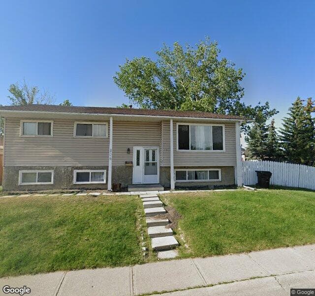Street view of 904 Madeira Way NE, Calgary