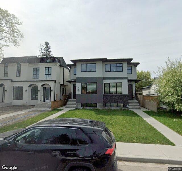Street view of 427 23 Avenue NE, Calgary