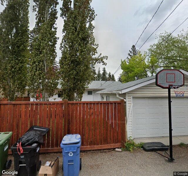 Street view of 543 Winterbourne Crescent SE, Calgary
