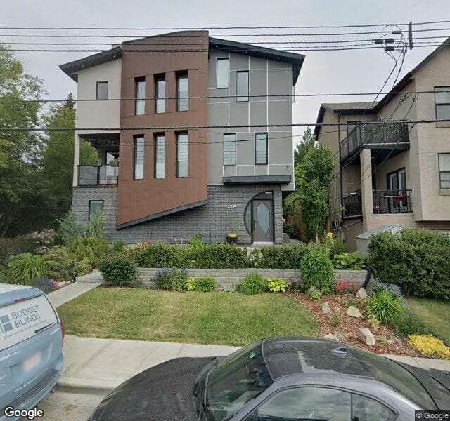 Street view of 2-532 4 Avenue NE, Calgary