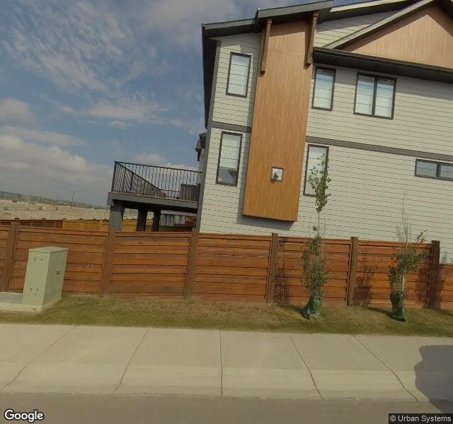 Street view of 547 Rochester Terrace NW, Calgary