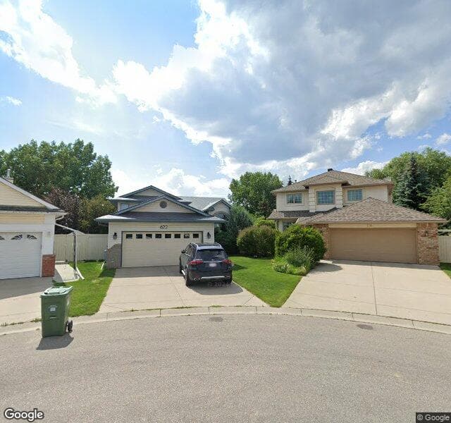 Street view of 622 Diamond Court SE, Calgary
