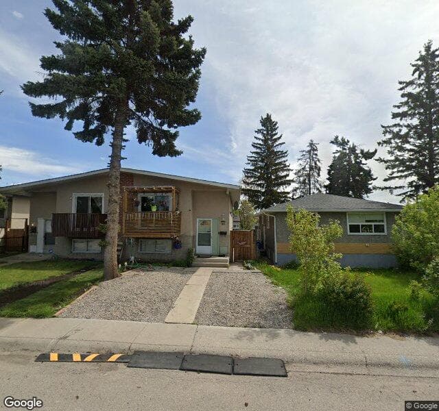 Street view of 1832 39 Street SE, Calgary