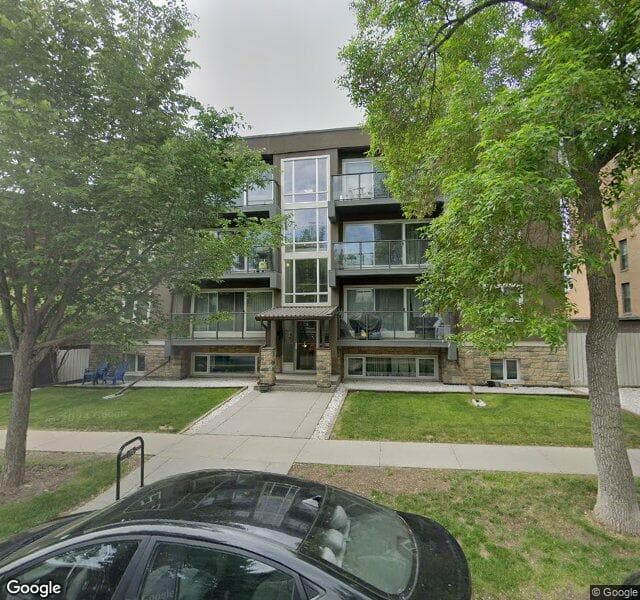 Street view of 301-343 4 Avenue NE, Calgary