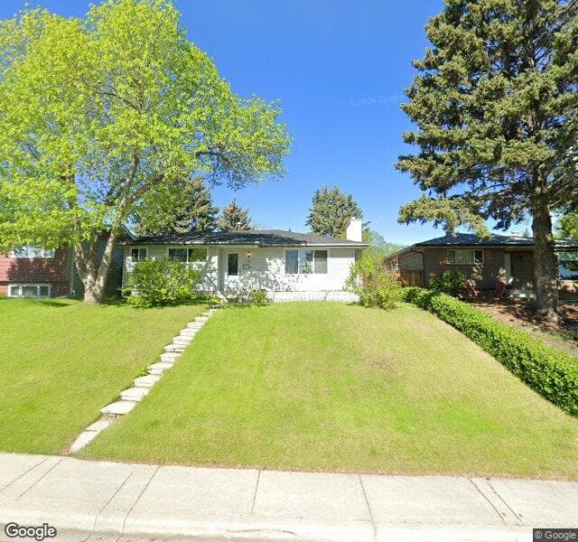 Street view of 531 Canterbury Drive SW, Calgary