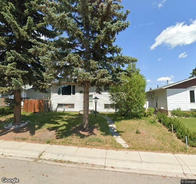 Street view of 6032 12 Avenue SE, Calgary
