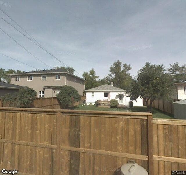 Street view of 447B 23 Avenue NW, Calgary