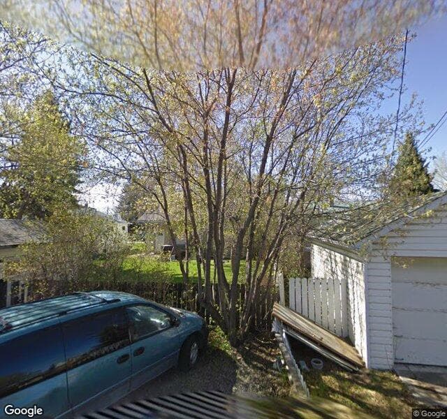 Street view of 510 14 Avenue NE, Calgary