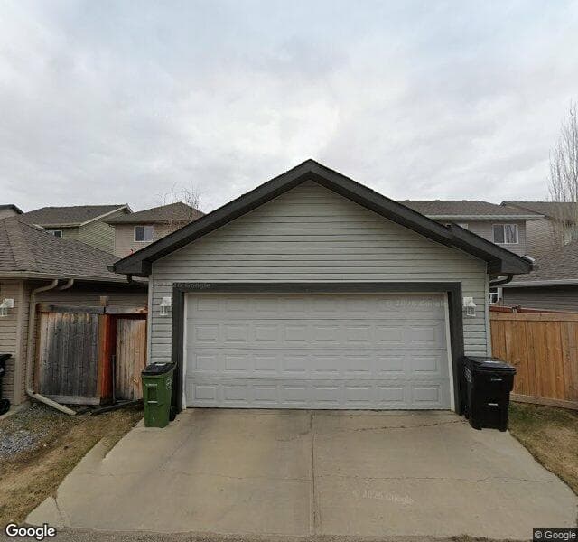 Street view of 1528 Chapman Way SW, Edmonton