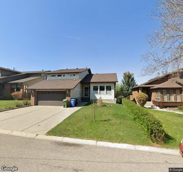 Street view of 252 Berkshire Place NW, Calgary