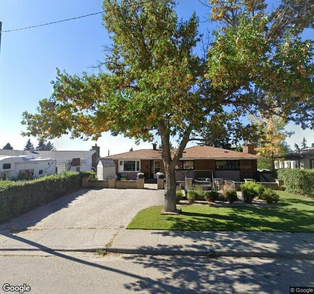 Street view of 39 Cumberland Drive NW, Calgary