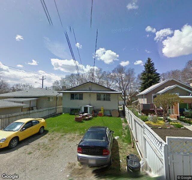 Street view of 506 10 Street NE, Calgary