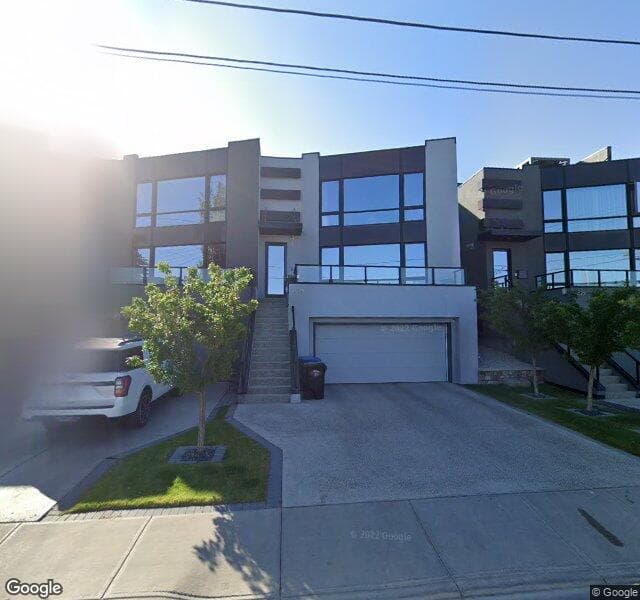 Street view of 2025 20 Avenue SW, Calgary