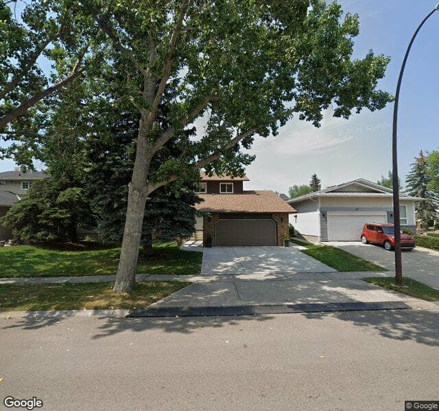 Street view of 39 Woodglen Gate SW, Calgary