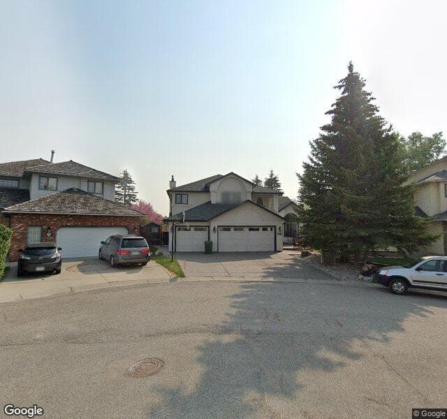 Street view of 432 Edgeview Place NW, Calgary