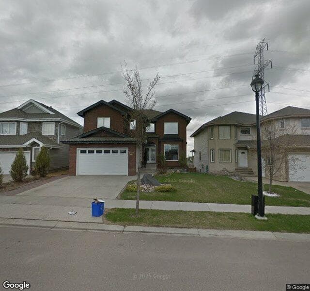 Street view of 983 Hollingsworth Bend NW, Edmonton
