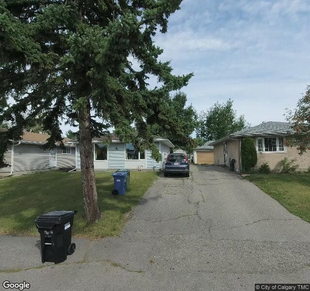 Street view of 4318 3 Avenue SE, Calgary