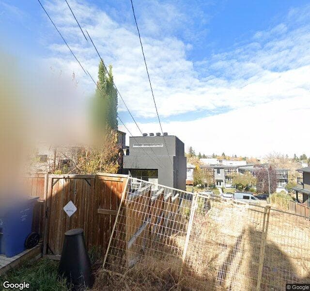 Street view of 1909 28 Avenue SW, Calgary