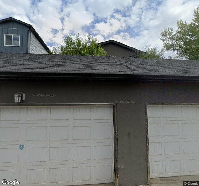 Street view of 2-407 17 Avenue NW, Calgary