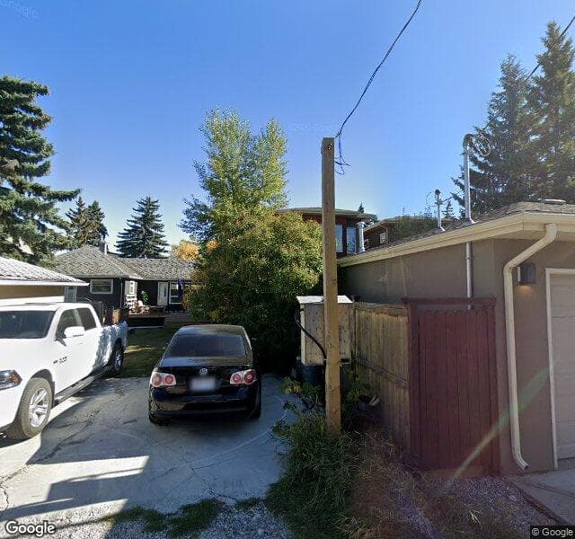 Street view of 623 16 Street NW, Calgary