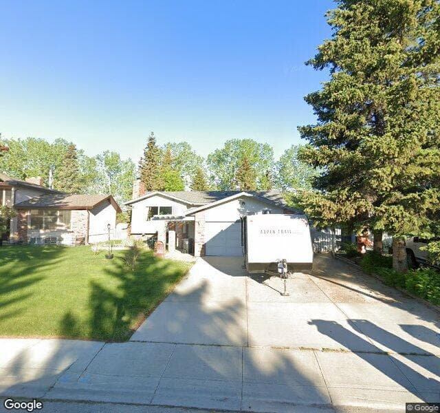 Street view of 3319 Oakwood Drive SW, Calgary