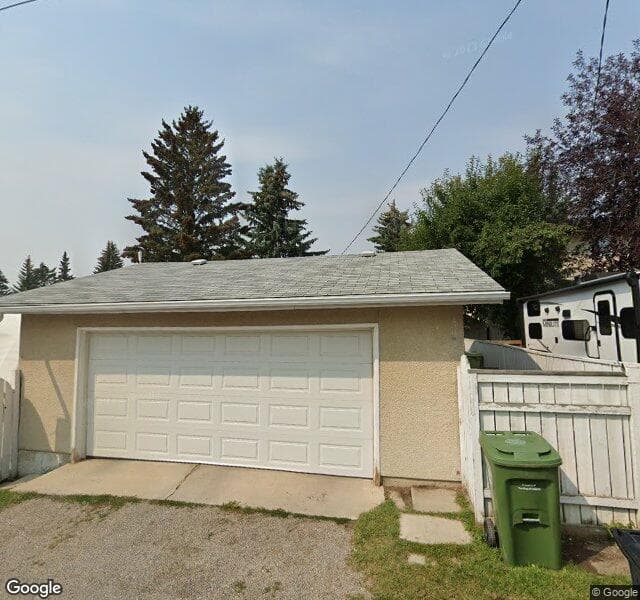 Street view of 176 Silver Brook Road NW, Calgary