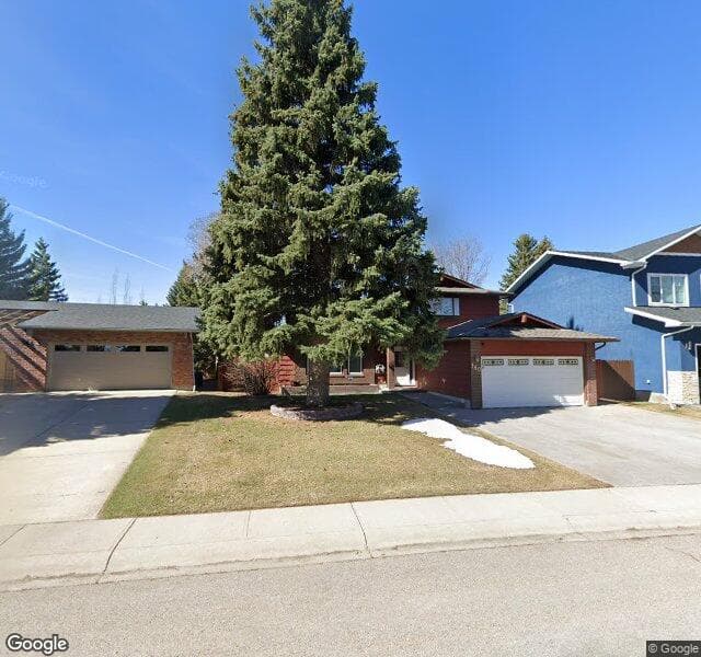 Street view of 140 Parkview Green SE, Calgary