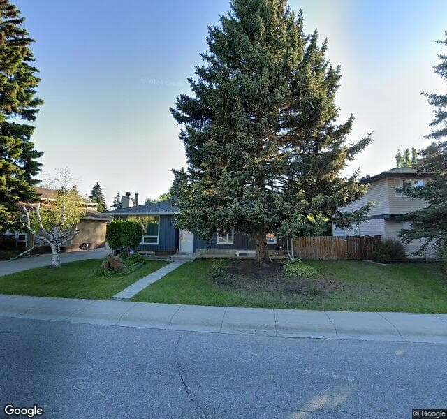 Street view of 3244 Oakwood Drive SW, Calgary