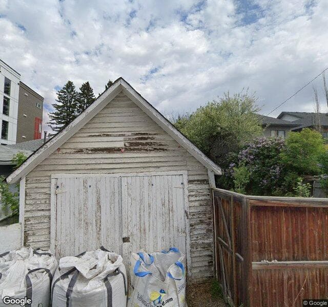 Street view of 823 17 Avenue NW, Calgary