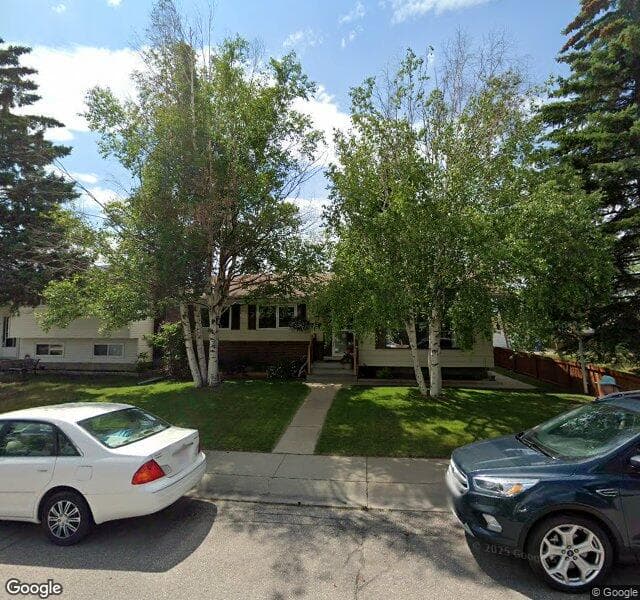 Street view of 427 Manora Way NE, Calgary