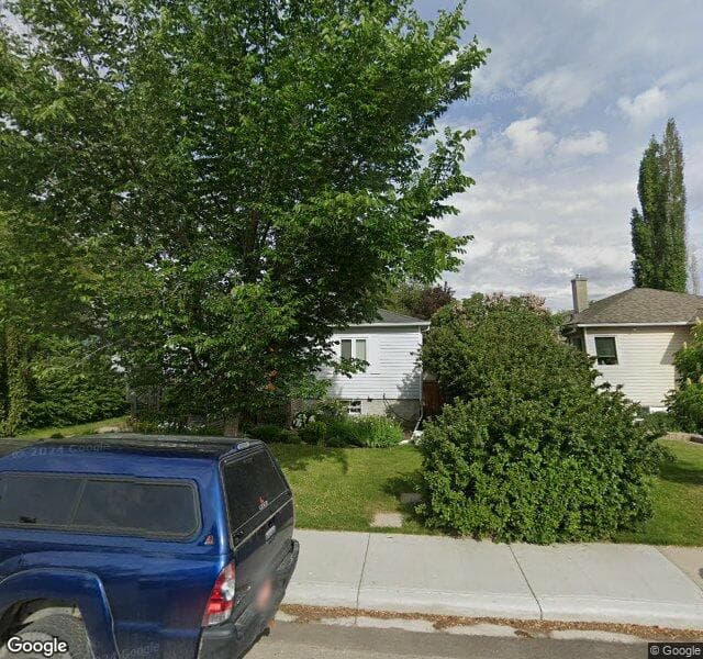 Street view of 1921 Mountview Crescent NE, Calgary