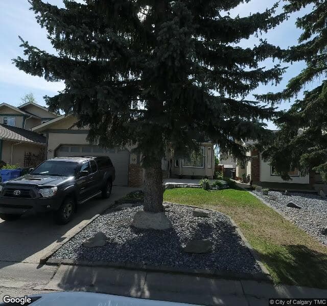 Street view of 18 Edgepark Road NW, Calgary