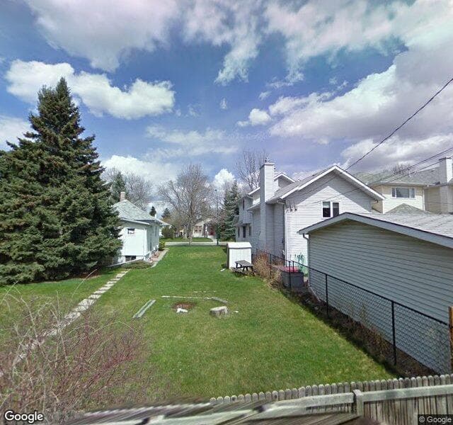Street view of 625 21 Avenue NW, Calgary