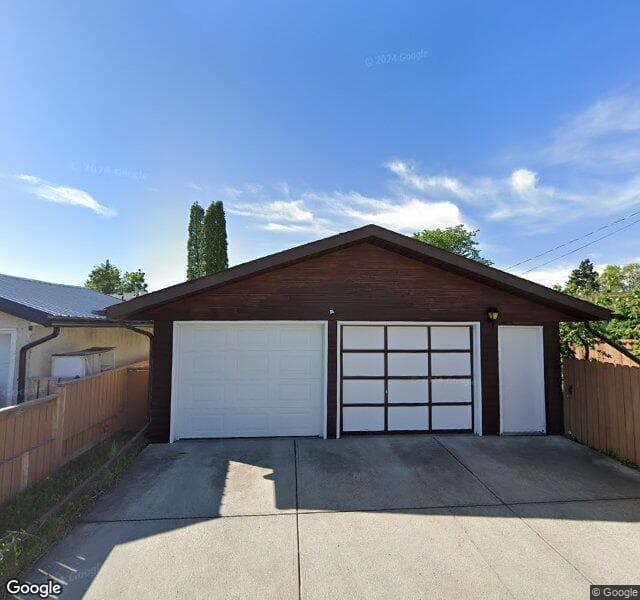 Street view of 5528 140A Avenue NW, Edmonton