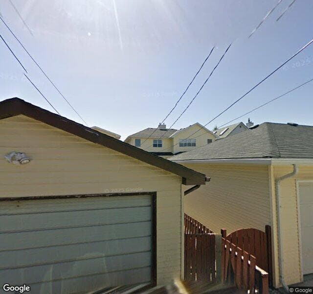 Street view of 1610 23 Avenue NW, Calgary