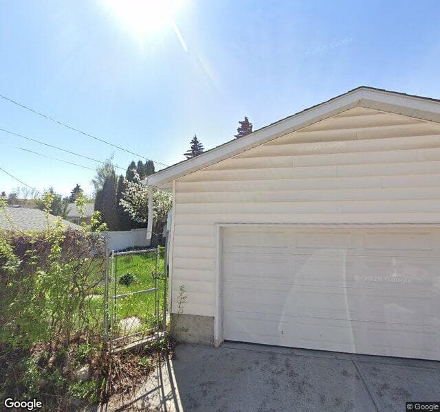 Street view of 827 Hunterston Crescent NW, Calgary