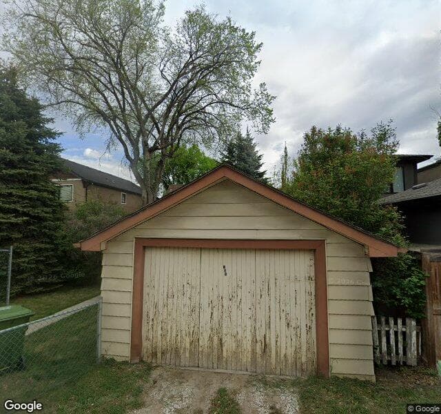 Street view of 613 26 Avenue NW, Calgary