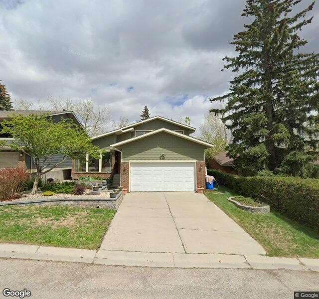 Street view of 60 Edgewood Rise NW, Calgary