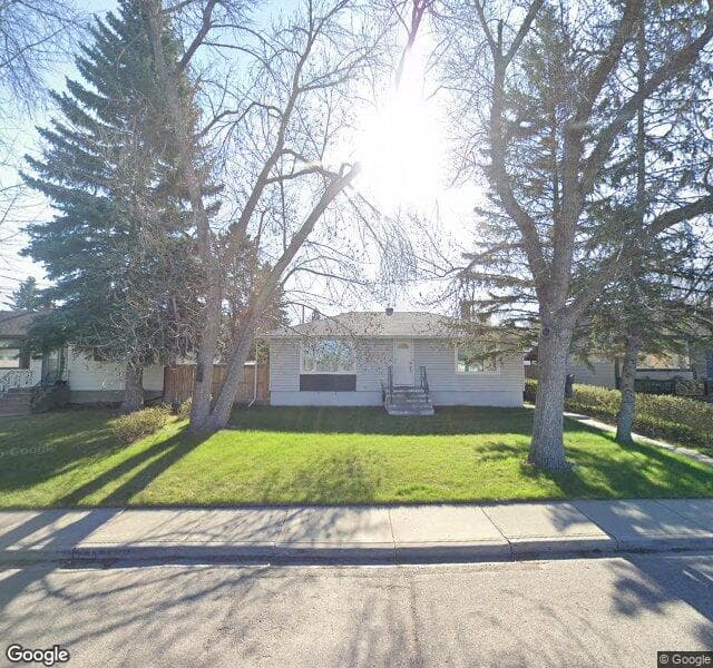 Street view of 36 Lynndale Crescent SE, Calgary