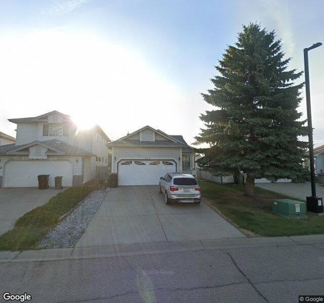 Street view of 913 116 Street NW, Edmonton