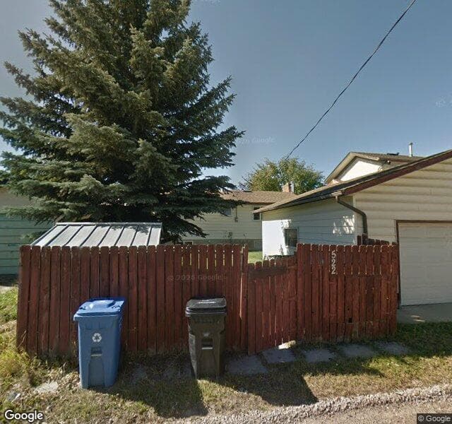 Street view of 522 Madeira Drive NE, Calgary