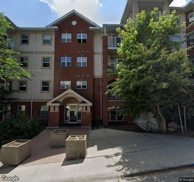 Street view of 302-417 3 Avenue NE, Calgary