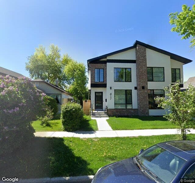 Street view of 417 19 Avenue NW, Calgary