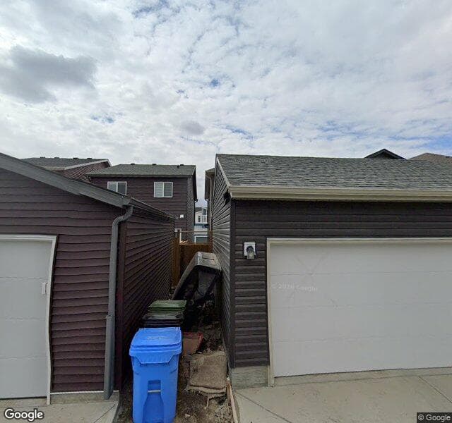 Street view of 21 Lucas Place NW, Calgary